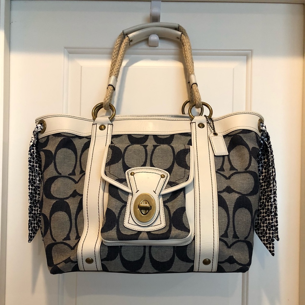 ✨Rare✨ Coach Resort Signature Denim/White XL Tote